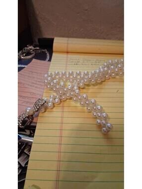 Faux pearl bow tie belt